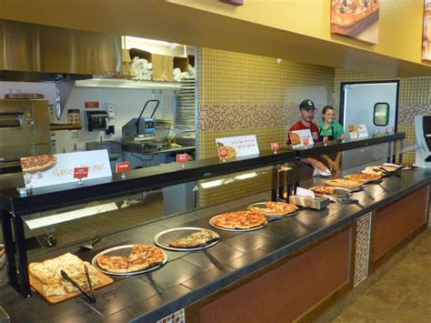 Cicis Pizza .